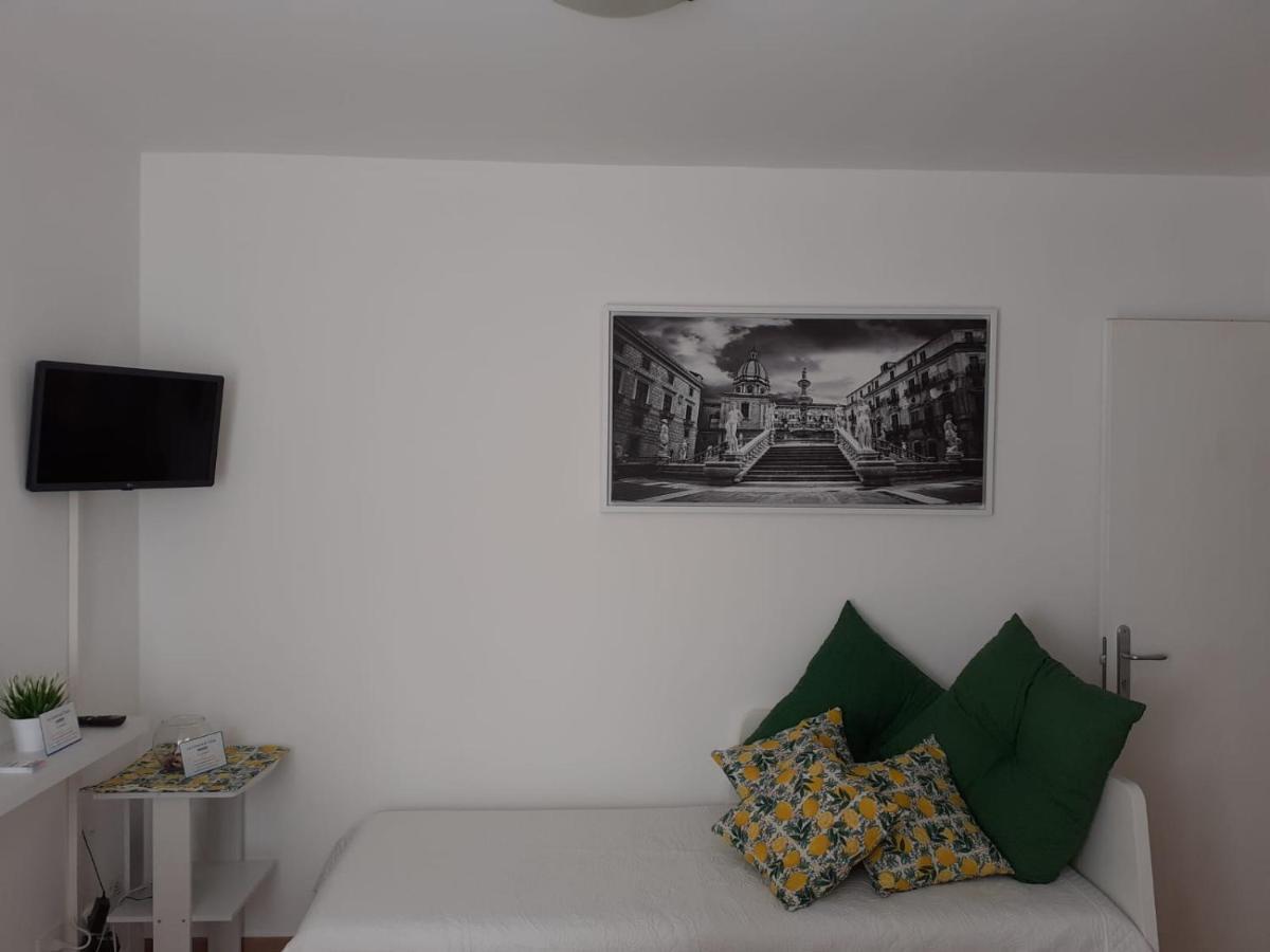 La Camera Di Stella - Ai Normanni Hotel Palermo Exterior foto