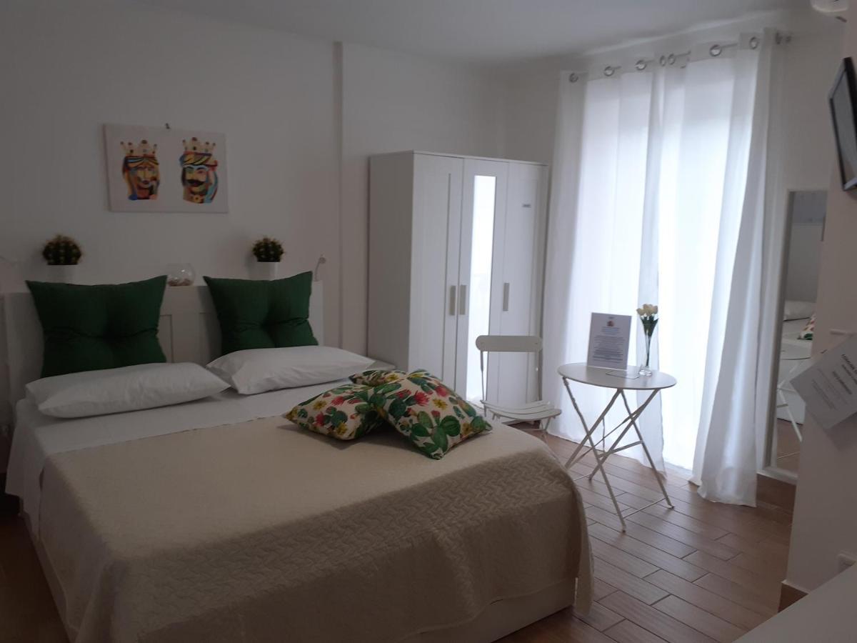 La Camera Di Stella - Ai Normanni Hotel Palermo Exterior foto